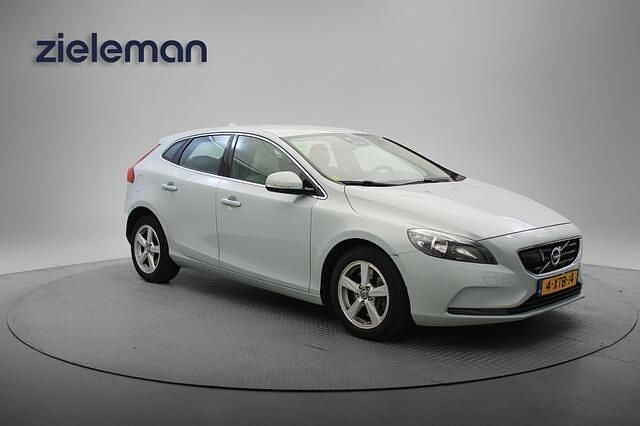 Blauw Gebruikt 2014 Volvo V40 Business Edition Stationwagen | € 4.645 (Goede deal) - Afbeelding 1/4