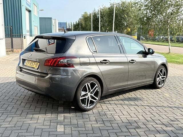 Occasion Peugeot 308 Allure 131 PK (96 kW) 2018 Grijs Hatchback