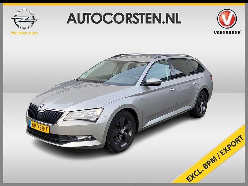 Geel Occasion 2017 Skoda Superb Stationwagen | € 8.940 (Super prijs) - Afbeelding 1/4