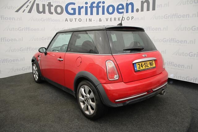 Occasion Mini Cooper Seven 116 PK (85 kW) 2006 Rood Hatchback