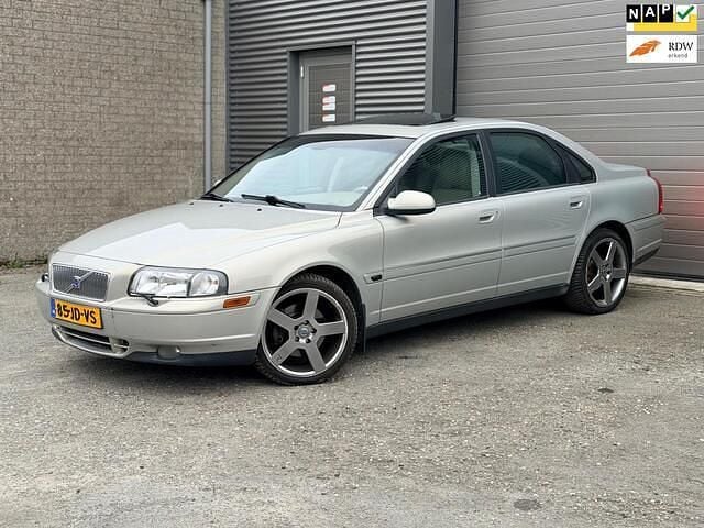 Beige Gebruikt 2002 Volvo S80 Sedan | € 2.250 (Goede deal) - Afbeelding 1/4