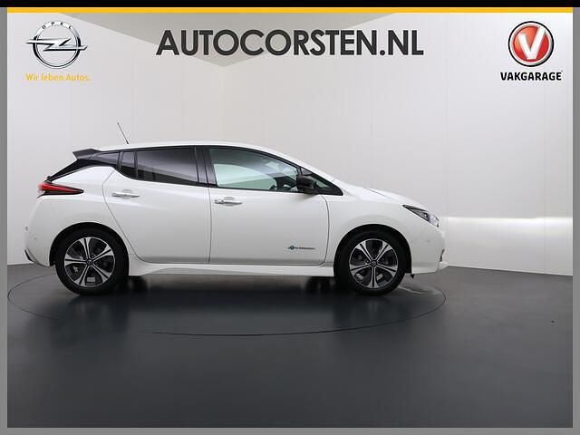 Occasion Nissan Leaf Tekna 110 kW (150 PK) 2018 Wit Hatchback