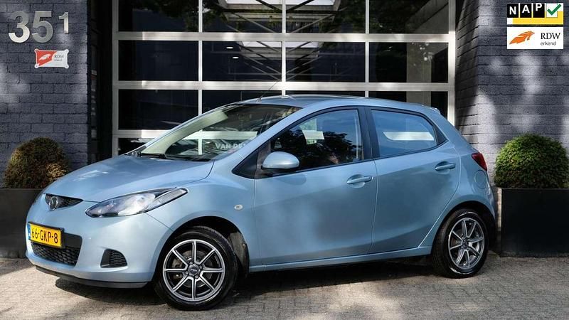 Blauw Gebruikt 2008 Mazda 2 Touring Hatchback | € 3.750 (Eerlijke prijs) - Afbeelding 1/4