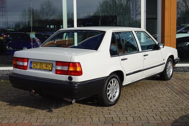 Occasion Volvo 940 131 PK (96 kW) 1993 Wit Sedan