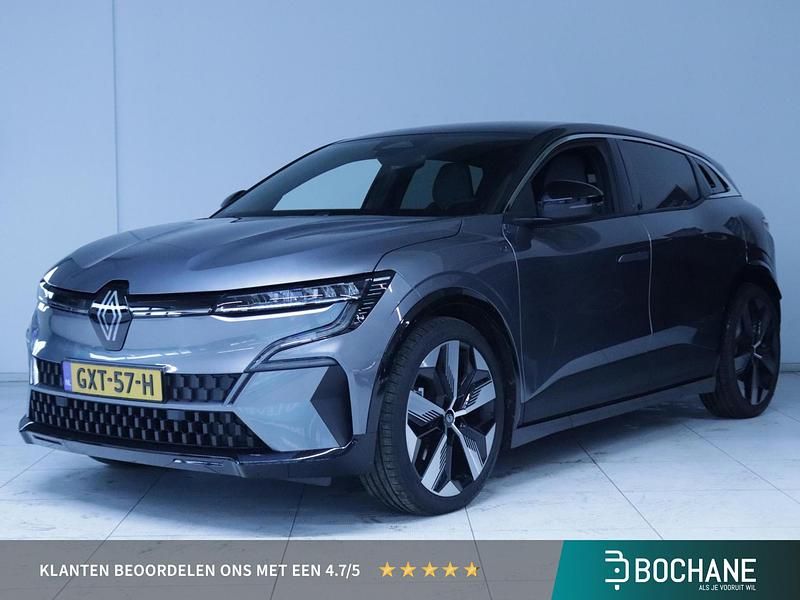 Grijs Gebruikt 2024 Renault Mégane Komfort Hatchback | € 30.595 (Eerlijke prijs) - Afbeelding 1/4