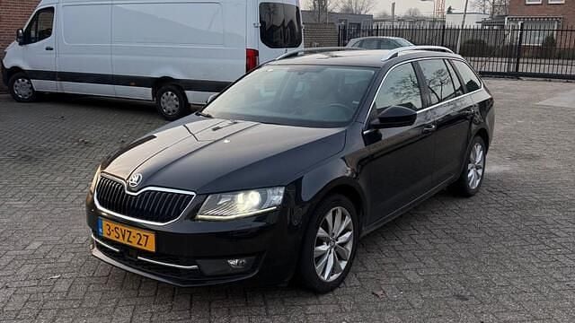 Occasion Skoda Octavia Business Line 105 PK (77 kW) 2014 Zwart Stationwagen