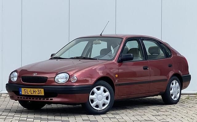 Occasion Toyota Corolla Luna 107 PK (78 kW) 1997 Rood