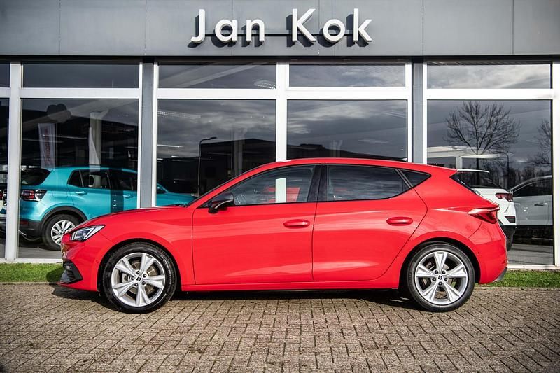 Occasion Seat Leon FR 112 PK (82 kW) 2020 Rood Hatchback