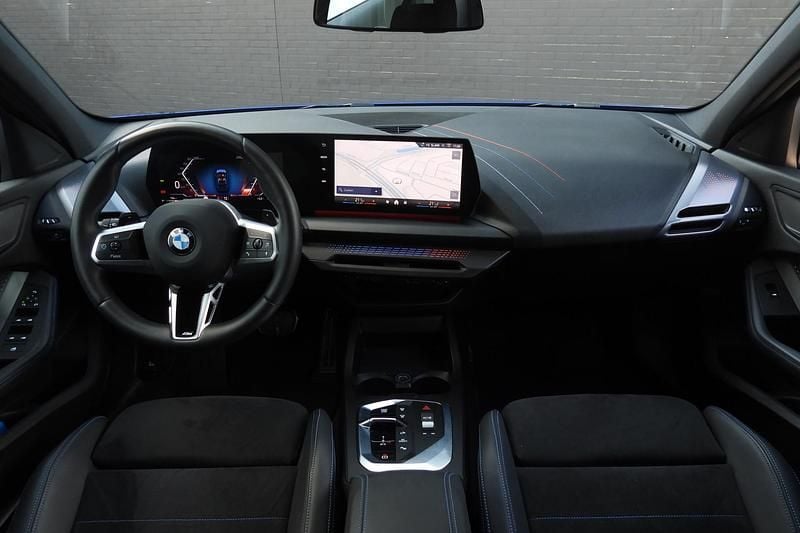 Occasion BMW 120 M Sport 156 PK (114 kW) 2025 Blauw Hatchback