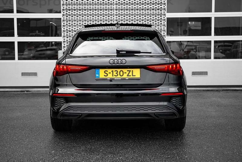 Occasion Audi A3 Sportback S-Line 110 PK (80 kW) 2023 Zwart Hatchback