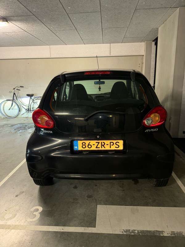 Zwart Gebruikt 2008 Toyota Aygo Hatchback | € 1.599 (Goede deal) - Afbeelding 1/4