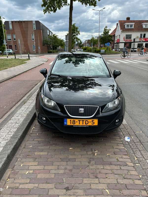 Gebruikt 2012 Seat Ibiza SC Ecomotive Hatchback | € 2.400 (Eerlijke prijs) - Afbeelding 1/4