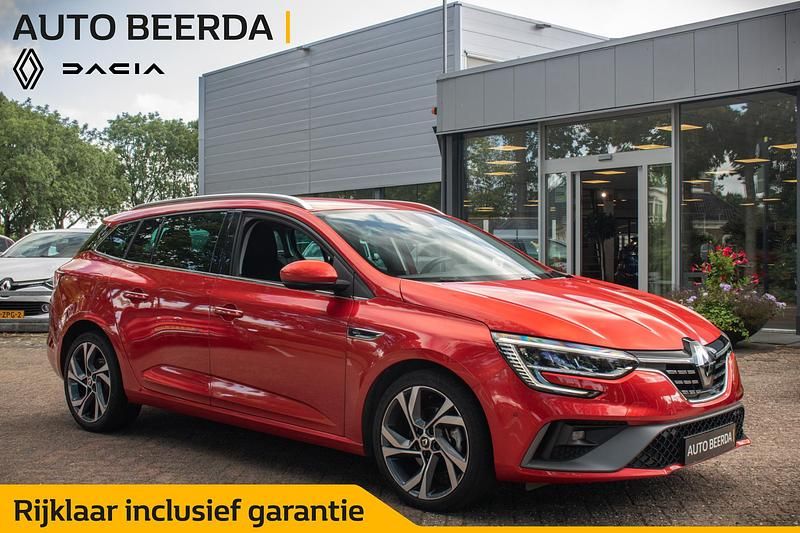 Rouge flamme (rood metallic) Gebruikt 2022 Renault Mégane IV R.S. Stationwagen | € 23.900 (Eerlijke prijs) - Afbeelding 1/4