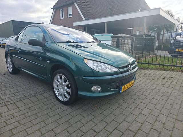 Occasion Peugeot 206 CC Roland Garros 109 PK (80 kW) 2003 Groen Cabriolet