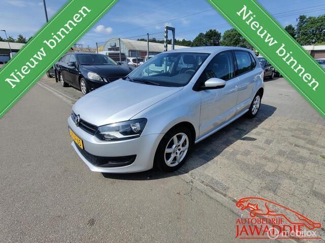 Grijs Gebruikt 2012 VW Polo Hatchback | € 4.500 (Goede deal) - Afbeelding 1/4