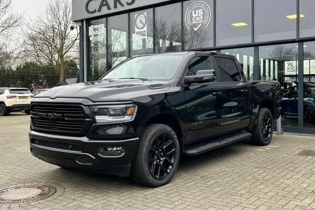 Zwart Nieuw 2024 Dodge Ram Pickup | € 76.500 (Goede deal) - Afbeelding 1/4