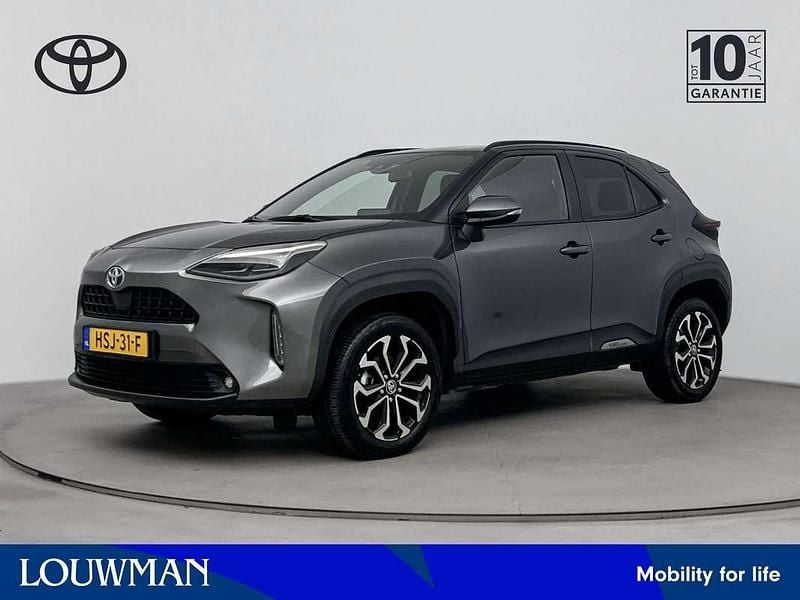 Grijs, metallic lak Gebruikt 2023 Toyota Yaris Cross Limited SUV | € 28.745 (Eerlijke prijs) - Afbeelding 1/3
