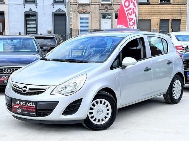 Grijs Gebruikt 2013 Opel Corsa Sedan | € 6.450 (Eerlijke prijs) - Afbeelding 1/4
