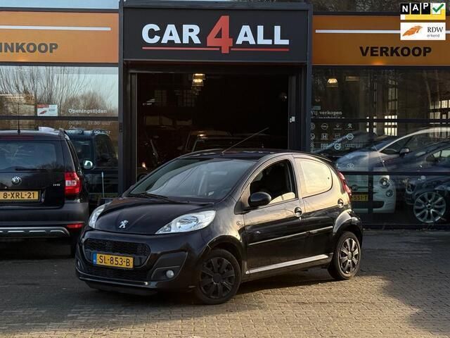 Zwart Gebruikt 2013 Peugeot 107 Active Hatchback | € 3.450 (Eerlijke prijs) - Afbeelding 1/4