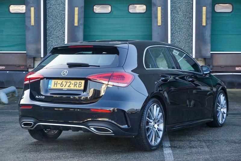 Occasion Mercedes A220 AMG line 191 PK (140 kW) 2020 Zwart Hatchback