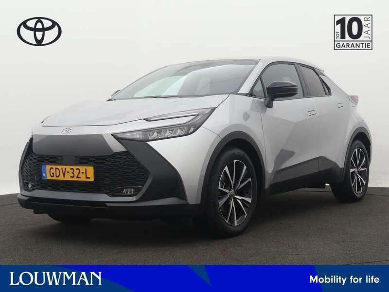 Grijs, metallic lak Gebruikt 2024 Toyota C-HR SUV | € 33.945 (Duur) - Afbeelding 1/3
