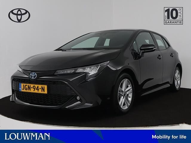 Grijs metallic Occasion 2023 Toyota Corolla Active Hatchback | € 25.445 (Eerlijke prijs) - Afbeelding 1/4