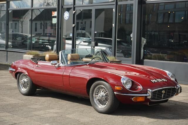 Rood Gebruikt 1974 Jaguar E-Type S Cabriolet | € 99.980 - Afbeelding 1/4