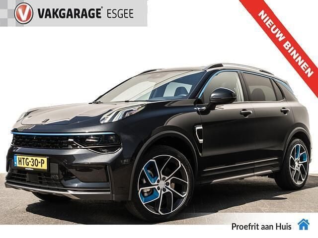 Zwart Gebruikt 2024 Lynk & Co 01 SUV | € 29.945 (Eerlijke prijs) - Afbeelding 1/4