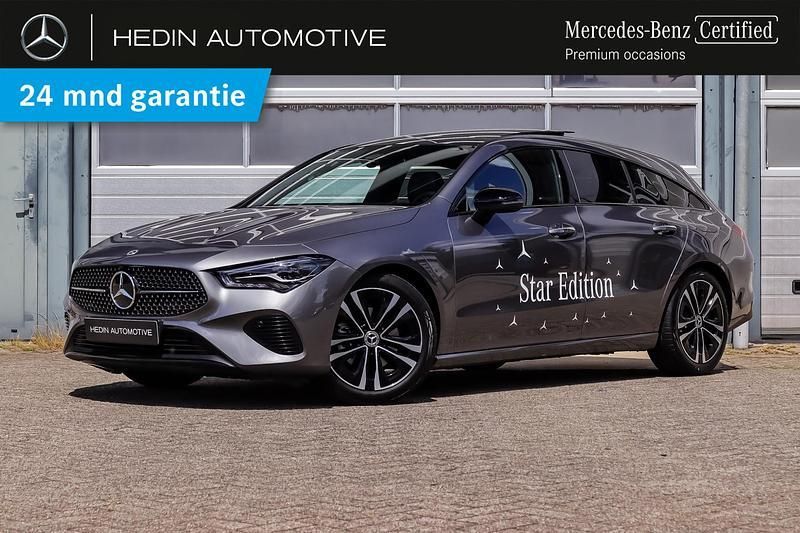 Grijs, metallic lak Gebruikt 2024 Mercedes CLA180 Shooting Brake Luxury Stationwagen | € 43.900 - Afbeelding 1/3