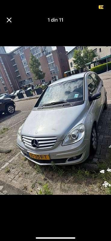 Occasion 2020 Mercedes B170 MPV | € 2.200 - Afbeelding 1/4