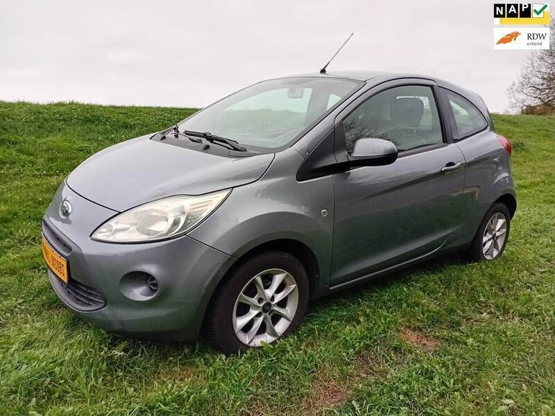 Grijs Gebruikt 2013 Ford Ka Style Hatchback | € 3.950 (Eerlijke prijs) - Afbeelding 1/4