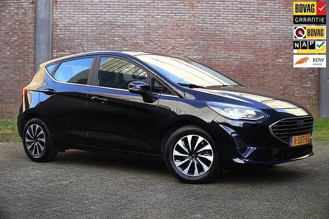 Zwart Occasion 2022 Ford Fiesta ST-Line Hatchback | € 14.500 (Goede deal) - Afbeelding 1/4