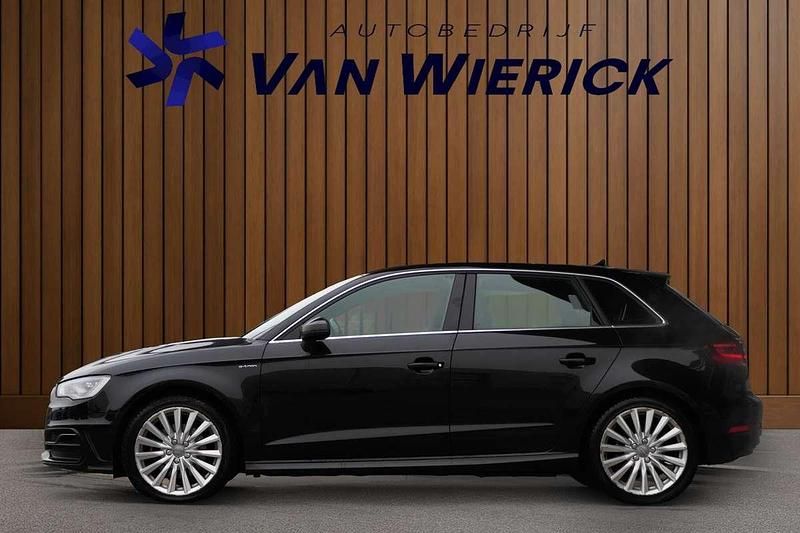 Occasion Audi A3 Sportback e-tron S-Line 150 PK (110 kW) 2015 Zwart Hatchback
