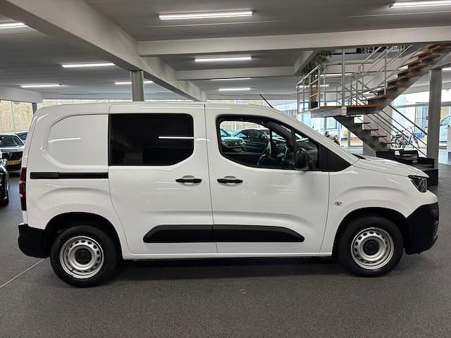 Occasion Peugeot Partner Premium 2021 Wit MPV