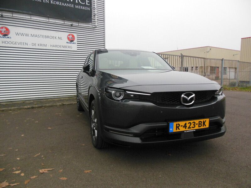 Grijs Gebruikt 2021 Mazda MX30 SUV | € 19.950 (Iets duurder) - Afbeelding 1/4