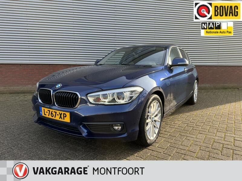 Blauw Gebruikt 2019 BMW 118 Sport Line Hatchback | € 17.450 (Eerlijke prijs) - Afbeelding 1/4