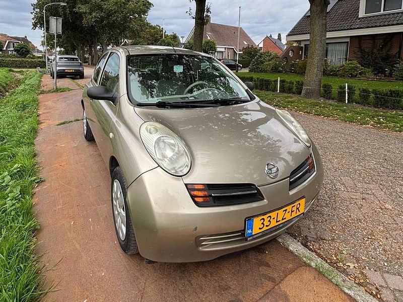 Beige Gebruikt 2003 Nissan Micra Visia Hatchback | € 700 (Goede deal) - Afbeelding 1/4