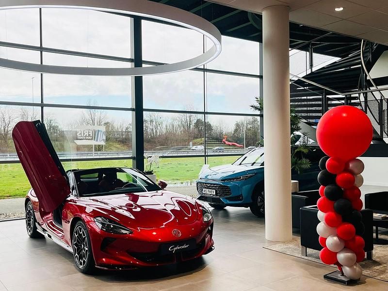 Rood Occasion 2021 MG EHS Luxury SUV | € 19.995 (Eerlijke prijs) - Afbeelding 1/1