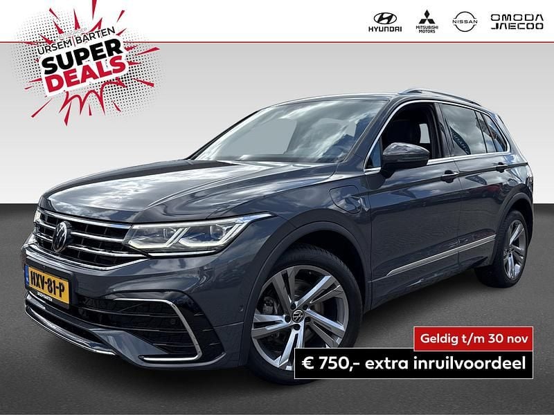 Grijs Gebruikt 2021 VW Tiguan Business+ SUV | € 29.930 (Goede deal) - Afbeelding 1/4