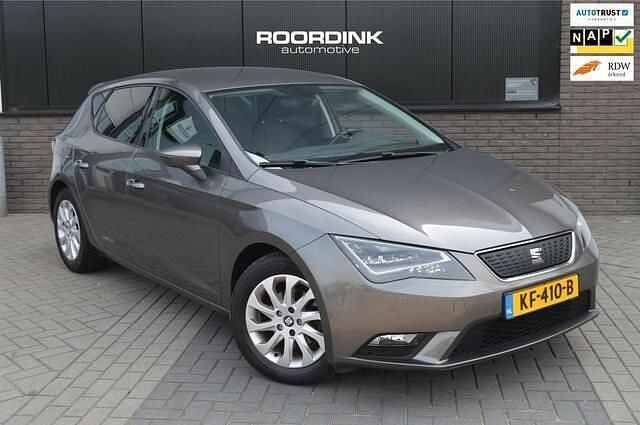 Grijs Gebruikt 2016 Seat Leon Hatchback | € 10.500 (Eerlijke prijs) - Afbeelding 1/3