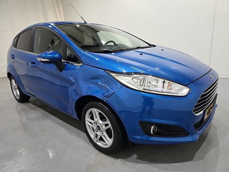 Occasion Ford Fiesta Titanium 80 PK (58 kW) 2015 Blauw Hatchback