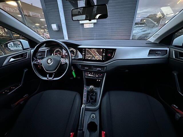 Wit Gebruikt 2021 VW Polo Comfortline Hatchback | € 9.999 (Super prijs) - Afbeelding 1/4