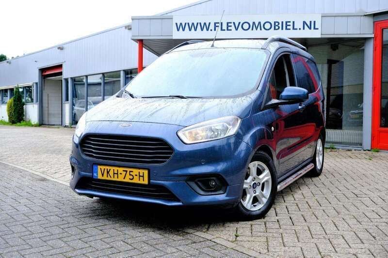 Blauw Gebruikt 2021 Ford Transit Limited Van | € 9.450 (Super prijs) - Afbeelding 1/4