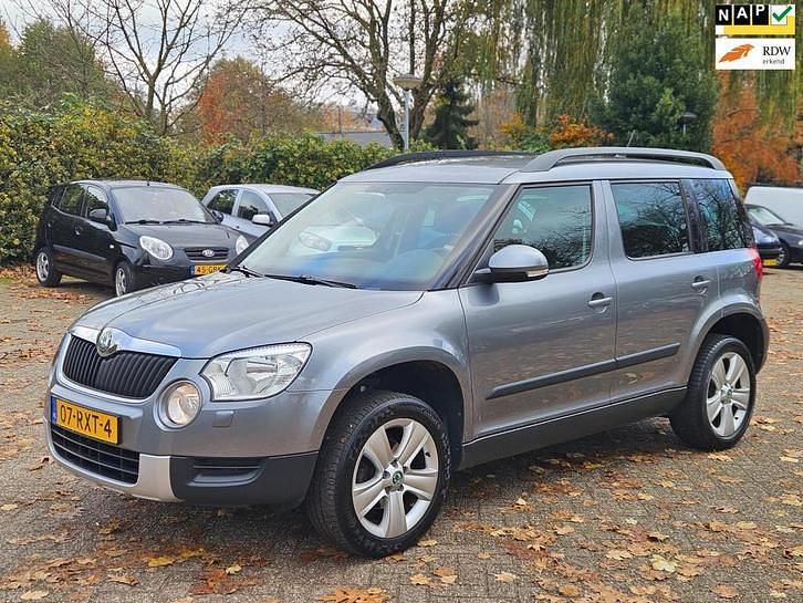Grijs Occasion 2011 Skoda Yeti Tour SUV | € 3.950 (Eerlijke prijs) - Afbeelding 1/4