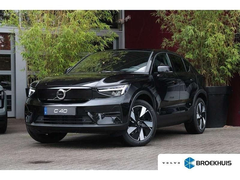 Zwart Gebruikt 2025 Volvo C40 Plus SUV | € 49.900 - Afbeelding 1/4