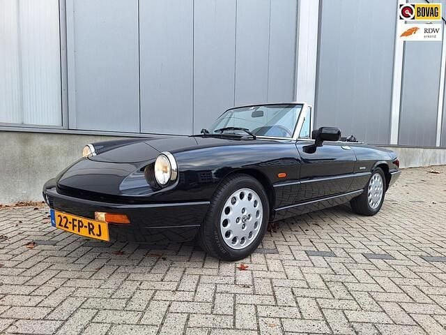 Zwart Gebruikt 1992 Alfa Romeo Spider Cabriolet | € 18.950 - Afbeelding 1/4