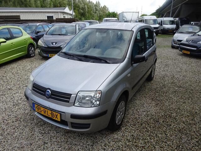 Grijs Gebruikt 2005 Fiat Panda Hatchback | € 1.595 (Eerlijke prijs) - Afbeelding 1/4