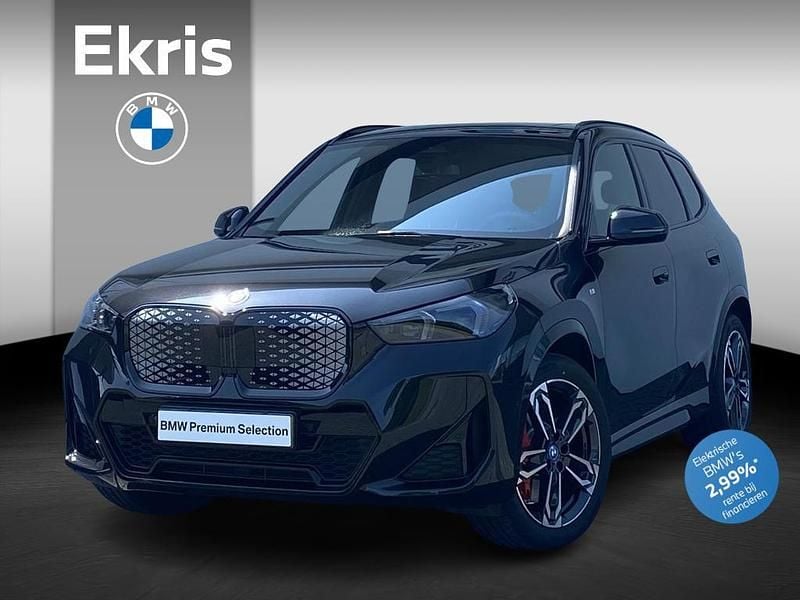 Zwart Gebruikt 2025 BMW iX1 Comfort Edition SUV | € 45.900 (Eerlijke prijs) - Afbeelding 1/4