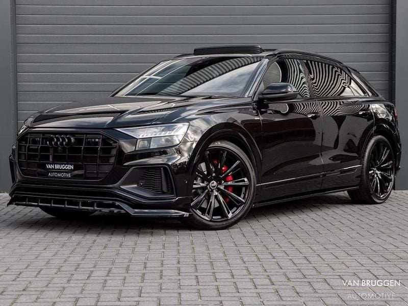 Zwart Gebruikt 2023 Audi Q8 S-Line SUV | € 89.990 (Goede deal) - Afbeelding 1/3