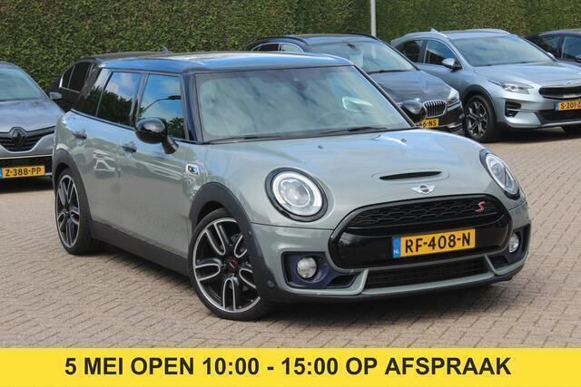 Grijs Gebruikt 2017 Mini Cooper Clubman Business Stationwagen | € 20.450 (Eerlijke prijs) - Afbeelding 1/4
